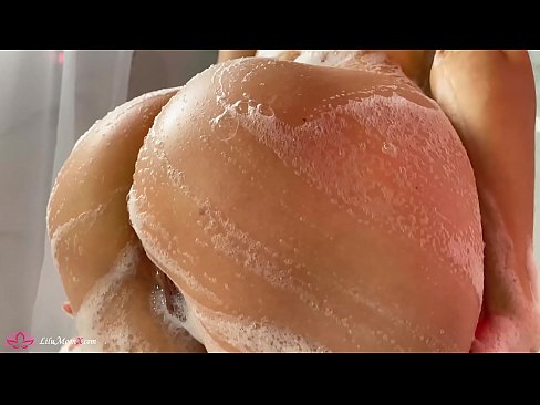 ❤️ Brunette වයිබ්‍රේටරය සමඟින් පුසි ස්වයං වින්දනයේ යෙදී ස්නානය කිරීමේදී දැඩි ලෙස සුරාන්තයට පත් කරයි ☑ අසභ්‍ය වීඩියෝව අප වෙත  ❌❤